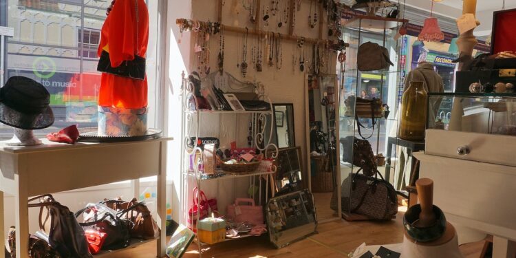 akcesoria z lumpeksu