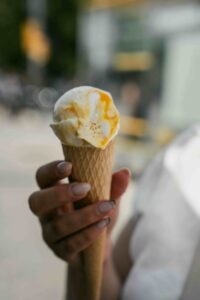 Ile naprawdę kosztują lody w Rzymie? Co warto wiedzieć o kursach walut i wakacyjnych kosztach?