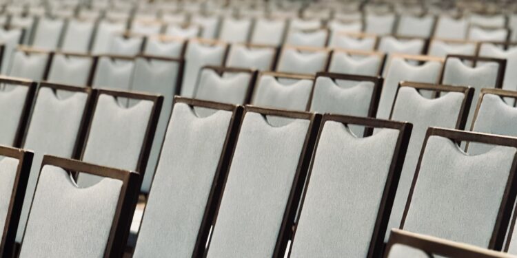 Hotel jako przestrzeń spotkań. Jak zmienia się rola hoteli w świecie konferencji i wydarzeń biznesowych?