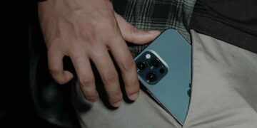 ochrona-prywatnosci-w-relacjach-rodzinnych-i-partnerskich-technologia-granice-i-prawo-w-czasach-kryzysu-zaufania