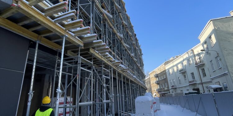 zima-nie-dyktuje-juz-warunkow-jak-prefabrykacja-zmienia-oblicze-nowoczesnego-budownictwa