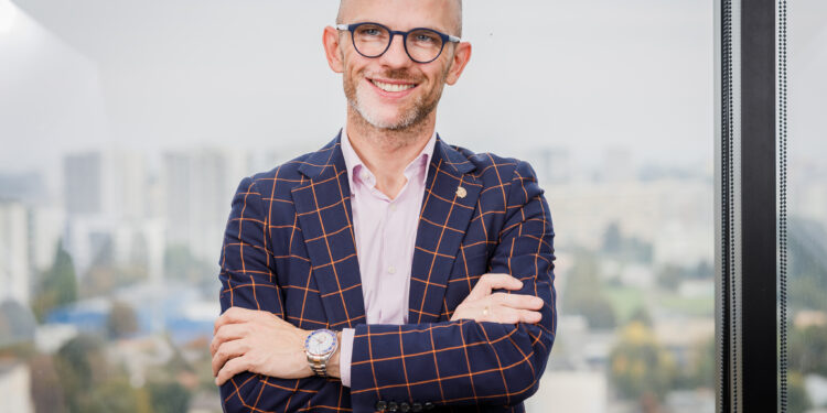 Niepewność regulacyjna na rynku kryptowalut po drugim wecie. Kanga Exchange o impasie i projekcie „UE+0” - FEMNEWS.pl niepewnosc-regulacyjna-na-rynku-kryptowalut-po-drugim-wecie-kanga-exchange-o-impasie-i-projekcie-ue0